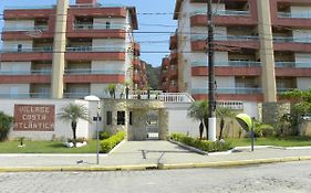 Apto 3 quartos Condominio Costa Atlantica-pé na areia-em Ubatuba,SP